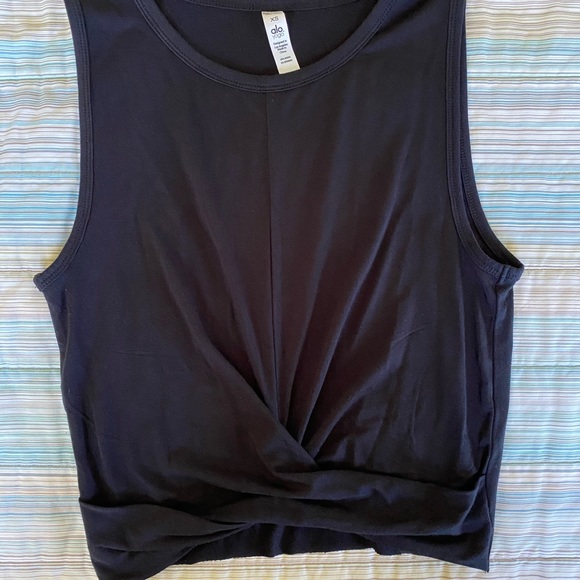 Alo Cover Tank XS - Picture 11 of 16